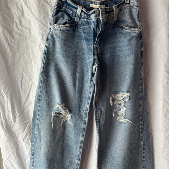 Levi's Womens 94 Baggy Wide Leg Not in the mood color size waist 25 length 31 - Picture 3 of 5